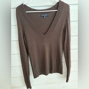 Banana Republic Deep V-Neck ChocolateBrown silk cotton cashmere sweater women S